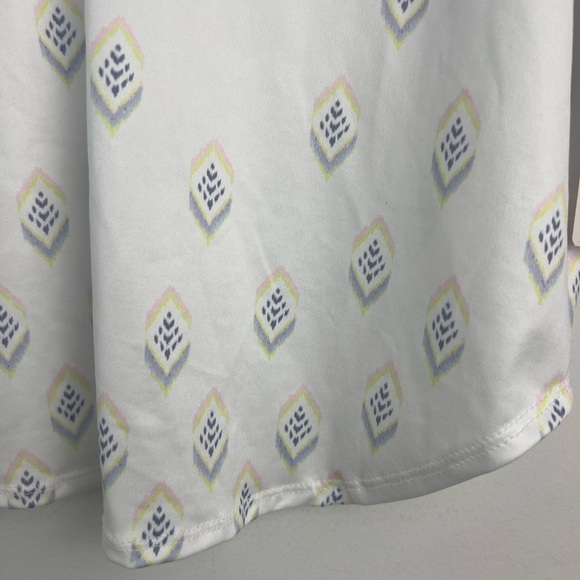 NEW Lucky In Love Breezy Ikat Print Tennis Tank Athletic Performance Size Medium - Picture 8 of 10